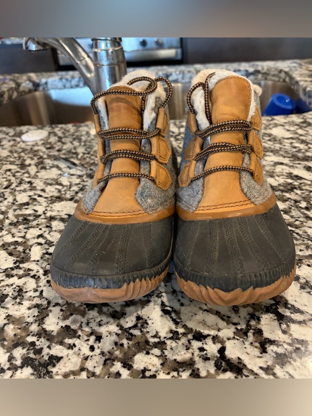 SOREL Out 'N About Plus Boots View 2